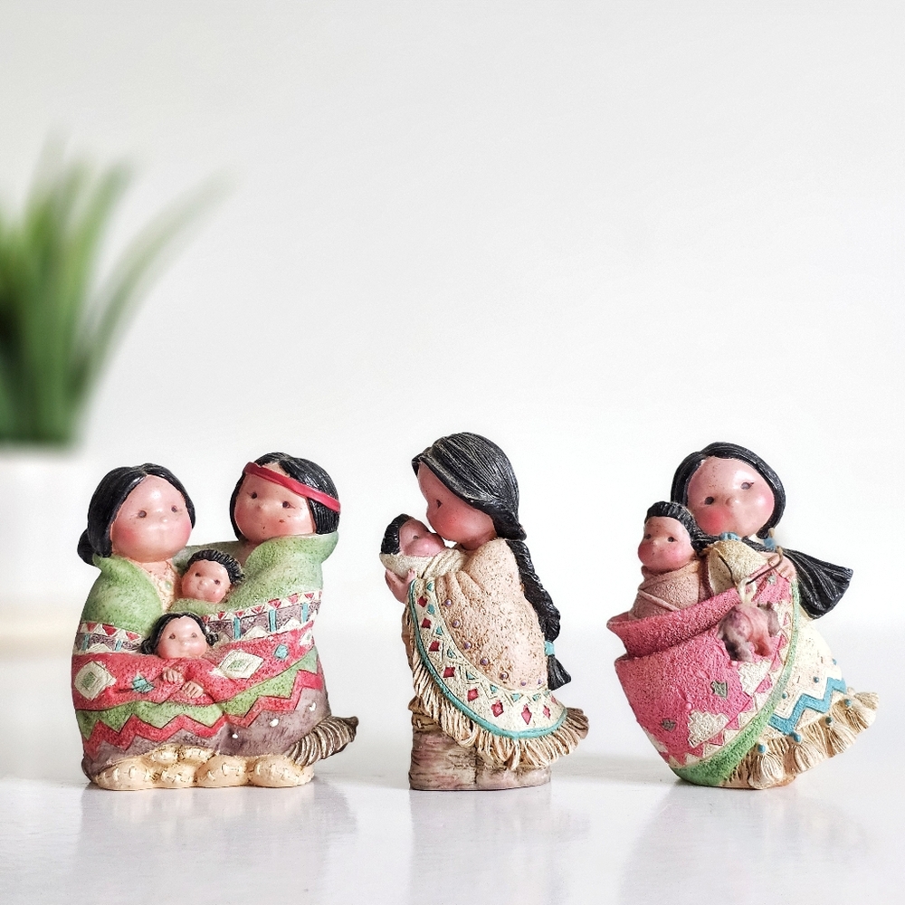 Enesco Friends of the Feather 1994 Karen Hahn Native Family Figurines Set of 3